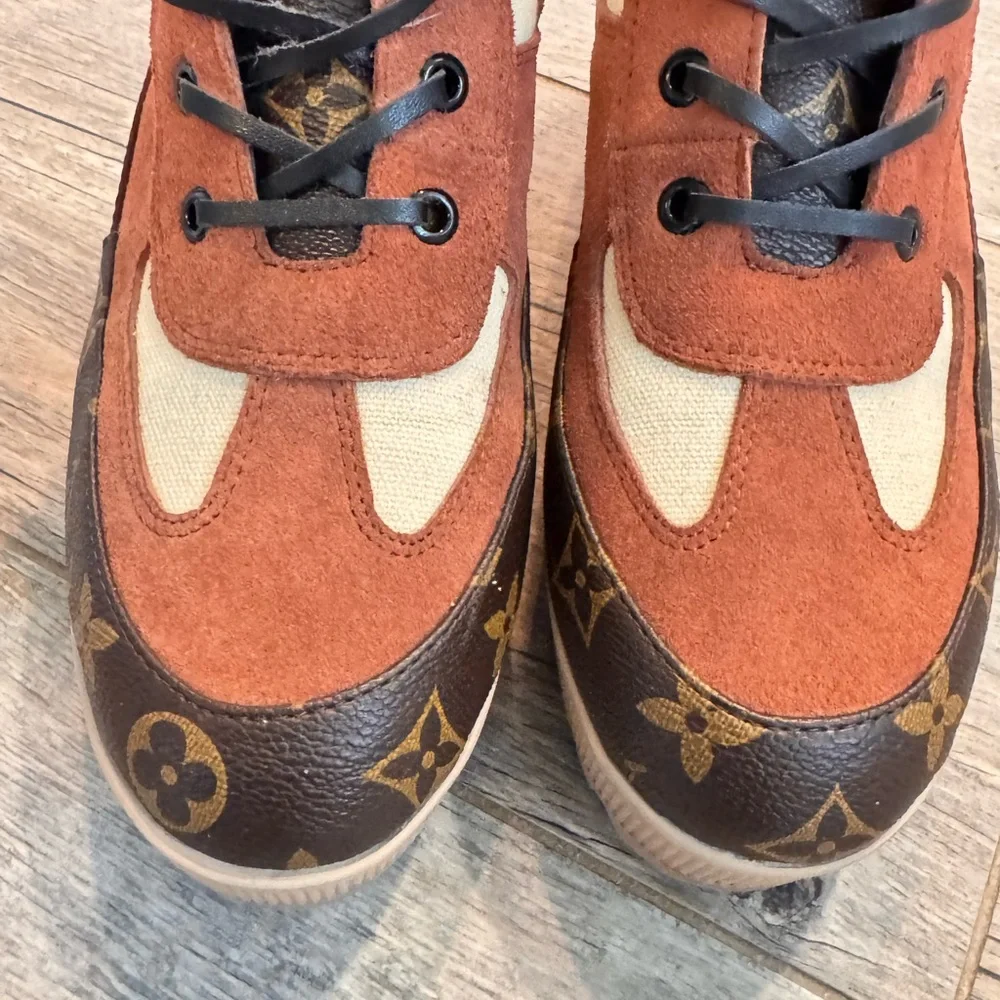 Louis Vuitton Monogram Brown and Black Boots 39 8.5 - Picture 2 of 6